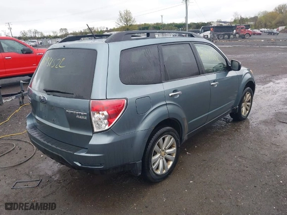 2012 Subaru Forester 2.5X Premium with VIN JF2SHADC3CH401819, listed as a IAAI auction lot 41931522 with 183,127 mi miles. Bid and sale history available at carsss.com. Image 4.