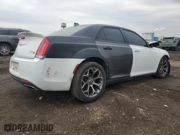 2015 Chrysler 300 S with VIN 2C3CCABG1FH921334, listed as a Copart auction lot 46820525 with 189,656 mi miles and Salvage Title. Bid and sale history available at DreamBid. Image 3.