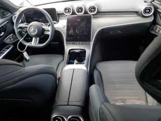 2024 Mercedes-Benz C 300 z VIN W1KAF4GB6RR202180, wystawiony jako Copart lot #51359865 z przebiegiem Nie podano mil oraz Szkody całkowita. Historia ofert i sprzedaży dostępna na DreamBid. Obrazek 8.