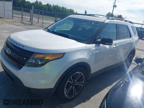 2014 Ford Explorer Sport with VIN 1FM5K8GT2EGC04825, listed as a IAAI auction lot 42676111 with 183,023 mi miles and . Bid and sale history available at DreamBid. Image 17.