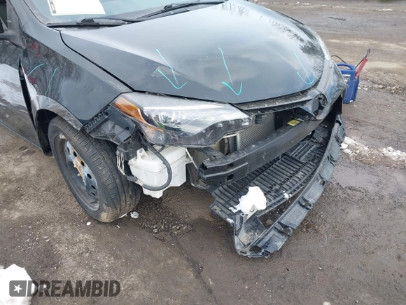 2018 Toyota Corolla L z VIN 5YFBURHE0JP801312, wystawiony jako IAAI lot #41235233 z przebiegiem 92 340 mil mil oraz . Historia ofert i sprzedaży dostępna na DreamBid. Obrazek 6.