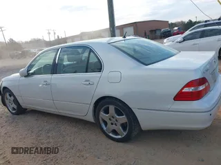 2005 Lexus LS 430 with VIN JTHBN36FX55011393, listed as a IAAI auction lot 41883790 with 186,981 mi miles. Bid and sale history available at carsss.com. Image 14.