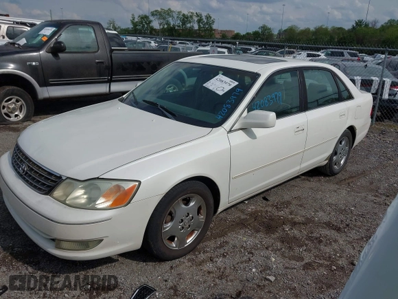 2003 Toyota Avalon XL with VIN 4T1BF28B73U321678, listed as a IAAI auction lot 42083979 with 283,606 mi miles and . Bid and sale history available at carsss.com. Image 2.