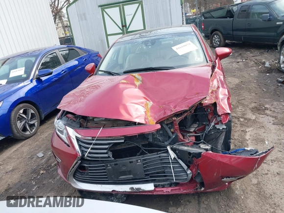2018 Lexus ES with VIN 58ABK1GG1JU091726, listed as a IAAI auction lot 41618079 with 67,392 mi miles. Bid and sale history available at carsss.com. Image 11.
