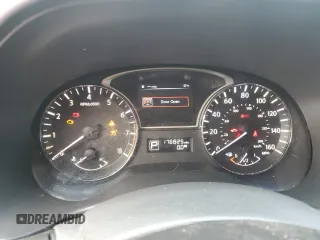 2014 Nissan Pathfinder S with VIN 5N1AR2MN3EC705100, listed as a Copart auction lot 52941005 with 176,825 mi miles and Clean title. Bid and sale history available at DreamBid. Image 9.