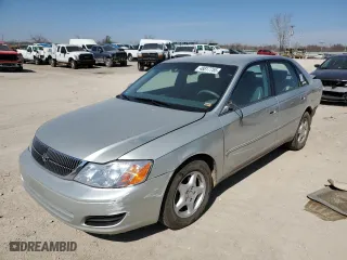 2000 Toyota Avalon XL with VIN 4T1BF28B4YU048027, listed as a Copart auction lot 48817755 with 214,793 mi miles and Salvage Title. Bid and sale history available at carsss.com. Image 1.