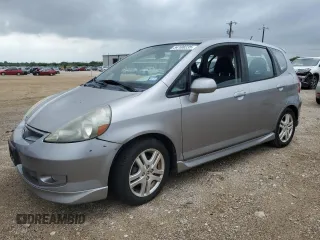 2007 Honda Fit Sport z VIN JHMGD37677S036361, wystawiony jako Copart lot #54108235 z przebiegiem 134 919 mil mil oraz Czysty tytuł • Clean title. Historia ofert i sprzedaży dostępna na DreamBid. Obrazek 1.