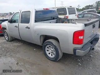 2007 Chevrolet Silverado 1500 LT w/1LT with VIN 2GCEC13C171502183, listed as a IAAI auction lot 41565427 with 216,899 mi miles. Bid and sale history available at carsss.com. Image 3.