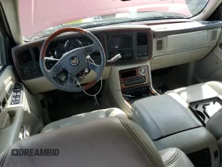 2005 Cadillac Escalade z VIN 1GYEK63N95R203413, wystawiony jako Copart lot #53366075 z przebiegiem 219 026 mil mil oraz Szkoda całkowita • Salvage title. Historia ofert i sprzedaży dostępna na DreamBid. Obrazek 8.
