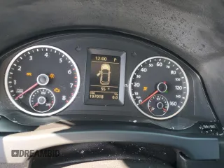 2012 Volkswagen Tiguan S z VIN WVGBV7AX3CW088330, wystawiony jako Copart lot #76722704 z przebiegiem 107 018 mil mil oraz Nie do naprawy • Non repairable. Historia ofert i sprzedaży dostępna na DreamBid. Obrazek 9.