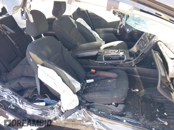 2020 Ford Fusion SE with VIN 3FA6P0HD6LR198106, listed as a IAAI auction lot 42647519 with 50,983 mi miles and . Bid and sale history available at DreamBid. Image 5.