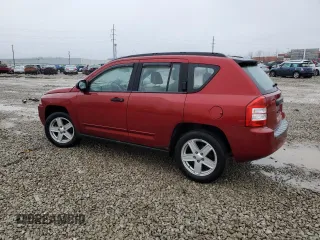 2008 Jeep Compass Sport with VIN 1J8FT47W48D501120, listed as a Copart auction lot 43440675 with 70,528 mi miles and Salvage Title. Bid and sale history available at carsss.com. Image 2.