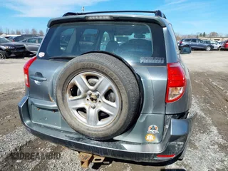 2008 Toyota RAV4 Ltd with VIN JTMBK31V886040432, listed as a IAAI auction lot 41554713 with 211,164 mi miles. Bid and sale history available at carsss.com. Image 16.