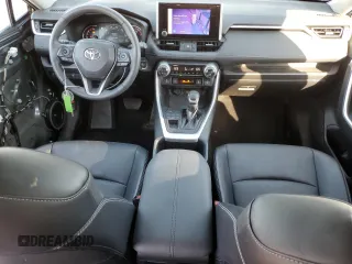 2023 Toyota RAV4 XLE Premium z VIN 2T3A1RFV1PW338747, wystawiony jako Copart lot #63516035 z przebiegiem 31 996 mil mil oraz Szkoda całkowita • Salvage title. Historia ofert i sprzedaży dostępna na DreamBid. Obrazek 8.