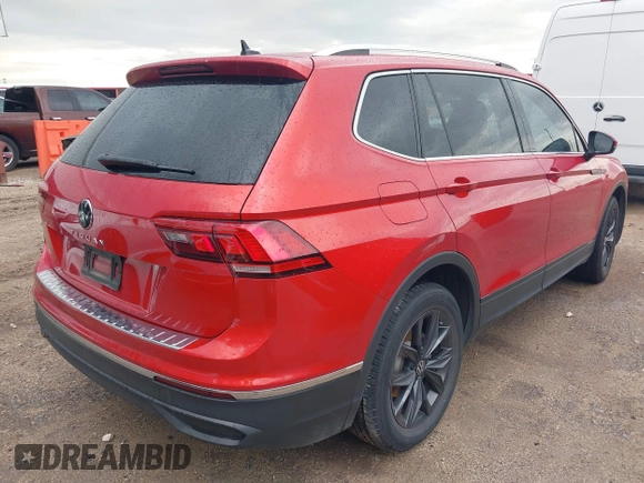 2022 Volkswagen Tiguan SE with VIN 3VV3B7AX7NM170227, listed as a IAAI auction lot 42161892 with 37,092 mi miles and . Bid and sale history available at DreamBid. Image 4.