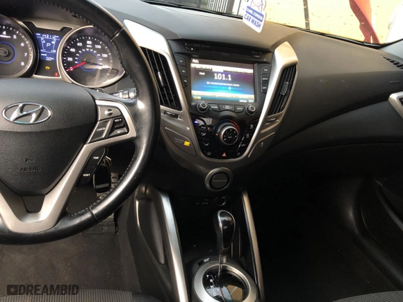 2015 Hyundai Veloster with VIN KMHTC6AD0FU238274, listed as a Copart auction lot 73207244 with 143,112 mi miles and Clean Title. Bid and sale history available at carsss.com. Image 9.