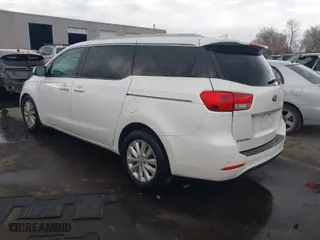 2018 Kia Sedona EX with VIN KNDMC5C19J6398270, listed as a IAAI auction lot 41371522 with 121,753 mi miles. Bid and sale history available at carsss.com. Image 3.