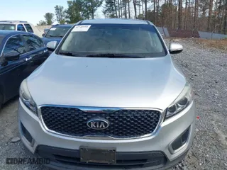 2017 Kia Sorento LX with VIN 5XYPG4A38HG288799, listed as a IAAI auction lot 41745996 with 110,641 mi miles. Bid and sale history available at carsss.com. Image 12.