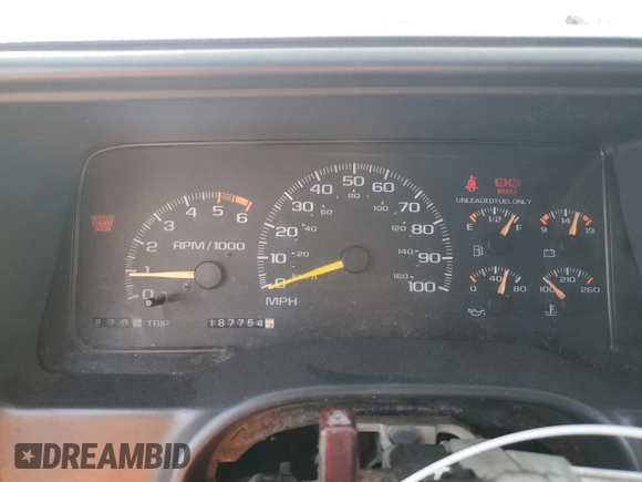 1997 Chevrolet Silverado 1500 with VIN 2GCEC19W3V1128626, listed as a Copart auction lot 82430274 with 187,754 mi miles and Salvage Title. Bid and sale history available at carsss.com. Image 9.
