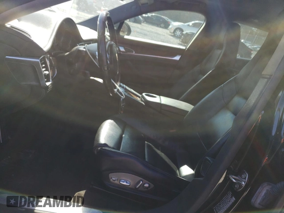 2011 Porsche Panamera S с VIN WP0AB2A76BL062767, выставлен на аукционе Copart как лот 83743974 с пробегом 92 083 миль миль и Списание • Salvage title. История ставок и продаж доступна на DreamBid. Изображение 7.