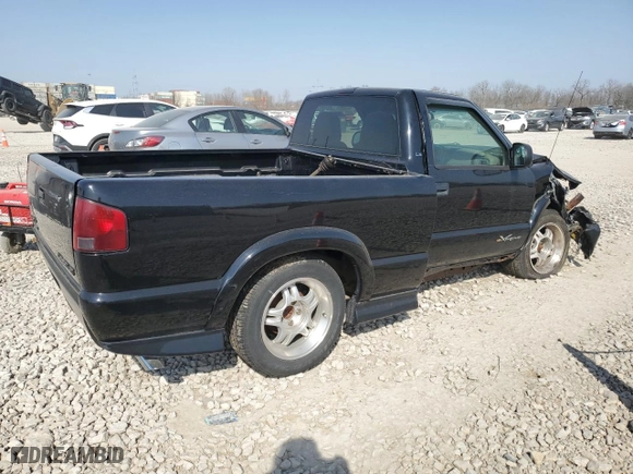 2000 Chevrolet S-10 LS with VIN 1GCCS14W0Y8247284, listed as a Copart auction lot 48760505 with 147,199 mi miles and Salvage Title. Bid and sale history available at carsss.com. Image 3.