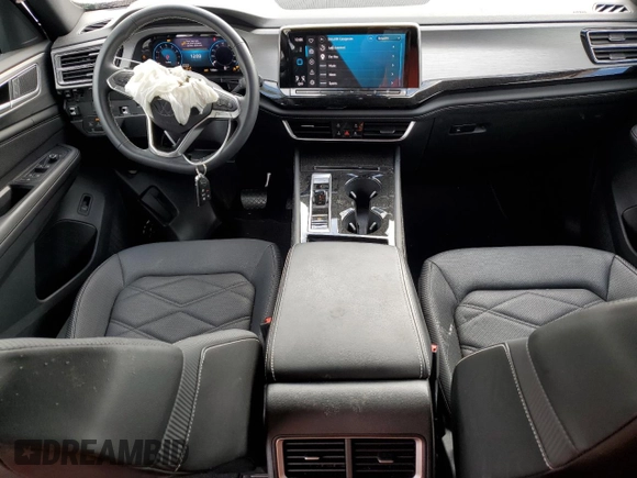 2024 Volkswagen Atlas SE with VIN 1V2JE2CA5RC200727, listed as a Copart auction lot 51167785 with 19,264 mi miles and Non repairable. Bid and sale history available at DreamBid. Image 8.