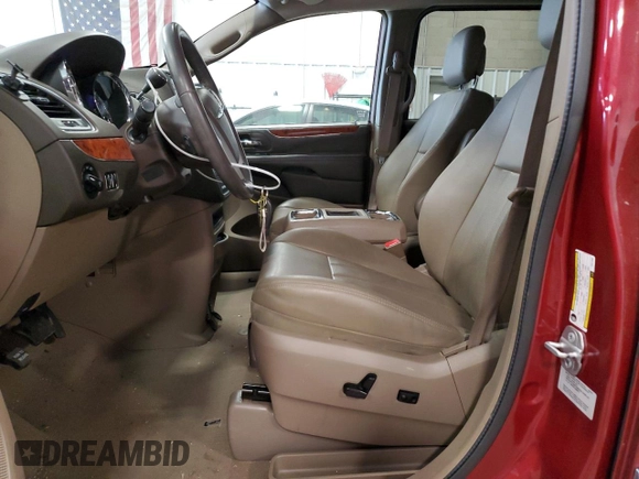 2015 Chrysler Town & Country Touring-L with VIN 2C4RC1CG1FR674900, listed as a Copart auction lot 53562085 with 99,030 mi miles and Clean Title. Bid and sale history available at carsss.com. Image 7.
