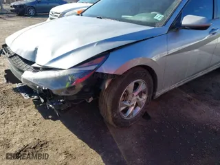2022 Hyundai Elantra SE with VIN 5NPLL4AGXNH072907, listed as a IAAI auction lot 41440994 with 71,594 mi miles. Bid and sale history available at carsss.com. Image 6.
