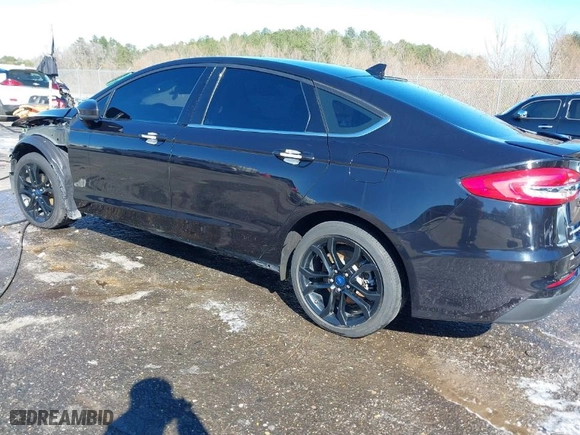 2019 Ford Fusion SE with VIN 3FA6P0HD1KR283059, listed as a IAAI auction lot 41566237 with 98,864 mi miles. Bid and sale history available at carsss.com. Image 3.