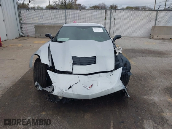 2015 Chevrolet Corvette Z51 3LT z VIN 1G1YM2D74F5114985, wystawiony jako IAAI lot #42077336 z przebiegiem 52 965 mil mil oraz . Historia ofert i sprzedaży dostępna na DreamBid. Obrazek 13.