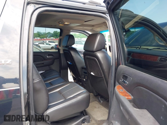 2007 Chevrolet Avalanche 3LT with VIN 3GNFK12367G215154, listed as a IAAI auction lot 42675318 with 148,247 mi miles and . Bid and sale history available at DreamBid. Image 8.