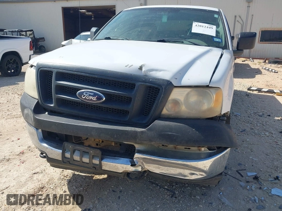 2005 Ford F-150 XLT with VIN 1FTPX14505NA67097, listed as a IAAI auction lot 42012449 with 192,258 mi miles. Bid and sale history available at carsss.com. Image 6.