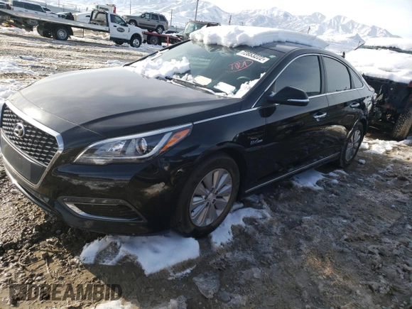 2017 Hyundai Sonata Hybrid SE with VIN KMHE24L19HA059528, listed as a Copart auction lot 72853222 with 0 mi miles. Bid and sale history available at carsss.com. Image 1.