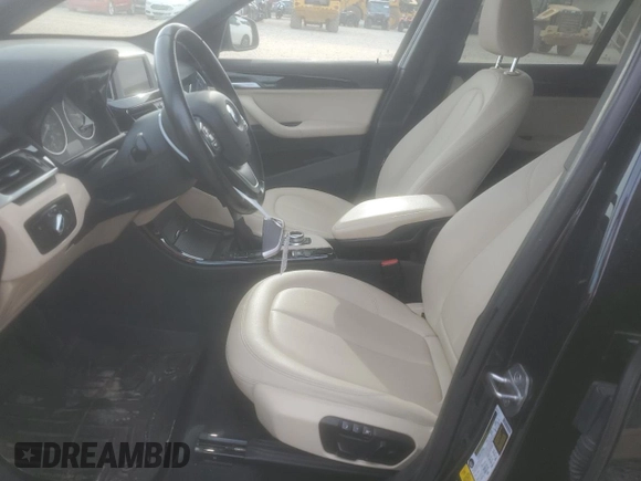2016 BMW X1 xDrive28i z VIN WBXHT3C33G5E54568, wystawiony jako Copart lot #55316805 z przebiegiem 159 232 mil mil oraz Szkoda całkowita • Salvage title. Historia ofert i sprzedaży dostępna na DreamBid. Obrazek 7.