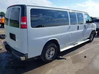 2005 Chevrolet Express Passenger с VIN 1GAHG39UX51132926, выставлен на аукционе IAAI как лот 42354919 с пробегом 148 739 миль миль и . История ставок и продаж доступна на DreamBid. Изображение 4.