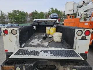 2017 Ram 2500 Tradesman z VIN 3C6UR5HJXHG647375, wystawiony jako IAAI lot #42608451 z przebiegiem 162 998 mil mil oraz . Historia ofert i sprzedaży dostępna na DreamBid. Obrazek 26.