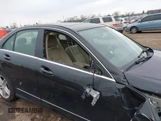 2013 Mercedes-Benz C 300 Sport с VIN WDDGF8AB9DR286014, выставлен на аукционе IAAI как лот 41878422 с пробегом 83 702 миль миль и . История ставок и продаж доступна на DreamBid. Изображение 17.