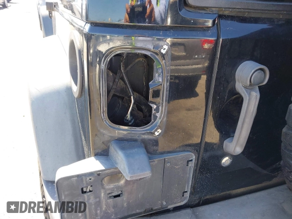 2008 Jeep Wrangler Unlimited Rubicon with VIN 1J8GA69108L574773, listed as a IAAI auction lot 42714300 with 106,974 mi miles and . Bid and sale history available at DreamBid. Image 6.