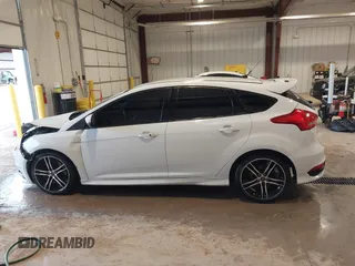 2017 Ford Focus ST with VIN 1FADP3L95HL206679, listed as a IAAI auction lot 41251281 with 109,389 mi miles and . Bid and sale history available at carsss.com. Image 15.
