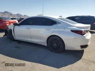2020 Lexus ES 300h with VIN 58AD21B10LU007586, listed as a Copart auction lot 60130325 with 68,851 mi miles and Salvage title. Bid and sale history available at DreamBid. Image 2.