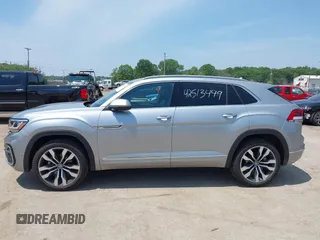 2021 Volkswagen Atlas SEL Premium R-Line with VIN 1V2FE2CA8MC235003, listed as a IAAI auction lot 42513449 with 44,466 mi miles and . Bid and sale history available at DreamBid. Image 14.