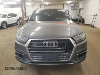 2017 Audi Q7 Prestige with VIN WA1VABF71HD006908, listed as a Copart auction lot 60601775 with 221,608 mi miles and Salvage title. Bid and sale history available at DreamBid. Image 5.