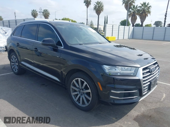 2018 Audi Q7 Premium Plus z VIN WA1LAAF71JD043867, wystawiony jako IAAI lot #42100789 z przebiegiem 146 796 mil mil oraz . Historia ofert i sprzedaży dostępna na DreamBid. Obrazek 1.
