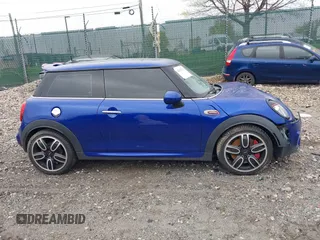 2019 MINI Hardtop John Cooper Works with VIN WMWXM9C5XK2H38801, listed as a IAAI auction lot 42029312 with 96,205 mi miles and . Bid and sale history available at DreamBid. Image 14.