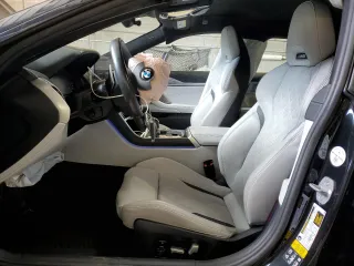 2024 BMW M8 Competition z VIN WBSGV0C0XRCN99229, wystawiony jako Copart lot #54893105 z przebiegiem 17 469 mil mil oraz Szkoda całkowita • Salvage title. Historia ofert i sprzedaży dostępna na DreamBid. Obrazek 7.