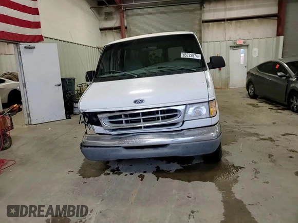 1998 Ford Econoline Wagon XL z VIN 1FBSS31L1WHA95941, wystawiony jako Copart lot #85722674 z przebiegiem 235 498 mil mil oraz Tytuł czysty. Historia ofert i sprzedaży dostępna na DreamBid. Obrazek 12.