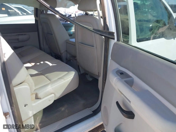 2012 Chevrolet Silverado 1500 LT with VIN 3GCPCSE01CG114504, listed as a IAAI auction lot 41850195 with 165,930 mi miles. Bid and sale history available at carsss.com. Image 8.