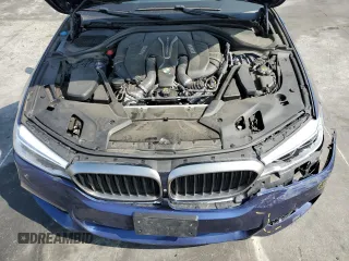 2019 BMW 5 Series M550i xDrive with VIN WBAJB9C51KB464722, listed as a Copart auction lot 53575135 with 70,187 mi miles and Salvage title. Bid and sale history available at DreamBid. Image 11.