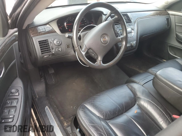 2008 Cadillac DTS Professional 1SH z VIN 1GEEH00Y68U500597, wystawiony jako Copart lot #43539485 z przebiegiem 78 797 mil mil oraz Szkody całkowita. Historia ofert i sprzedaży dostępna na DreamBid. Obrazek 8.