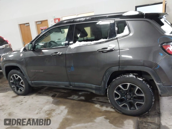 2019 Jeep Compass Trailhawk with VIN 3C4NJDDB2KT649889, listed as a IAAI auction lot 41562599 with 70,700 mi miles and . Bid and sale history available at carsss.com. Image 14.